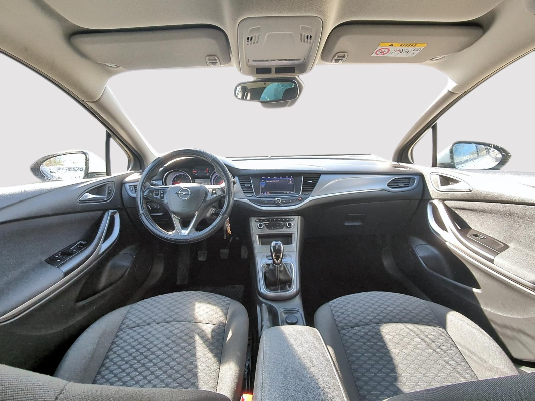 Opel Astra Sports Tourer — 9