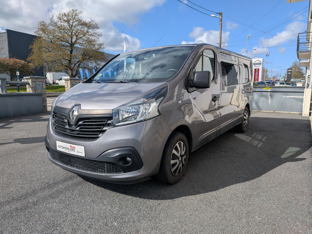 Renault Trafic Combi — 7