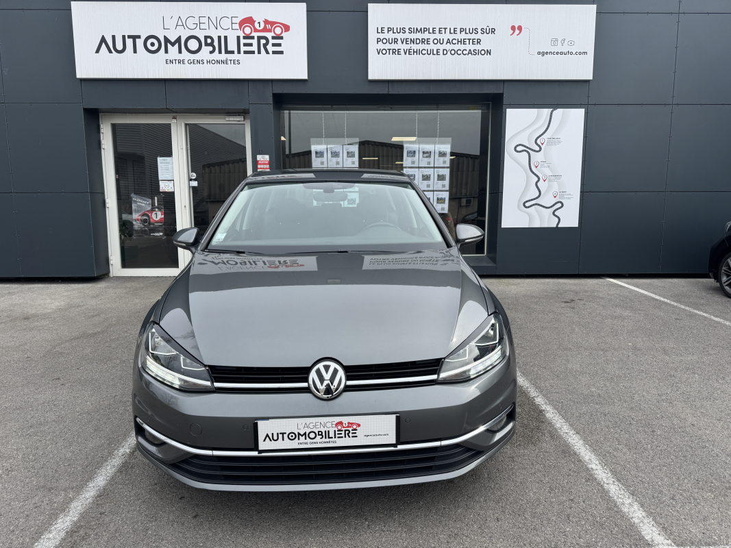 Volkswagen Golf — 3