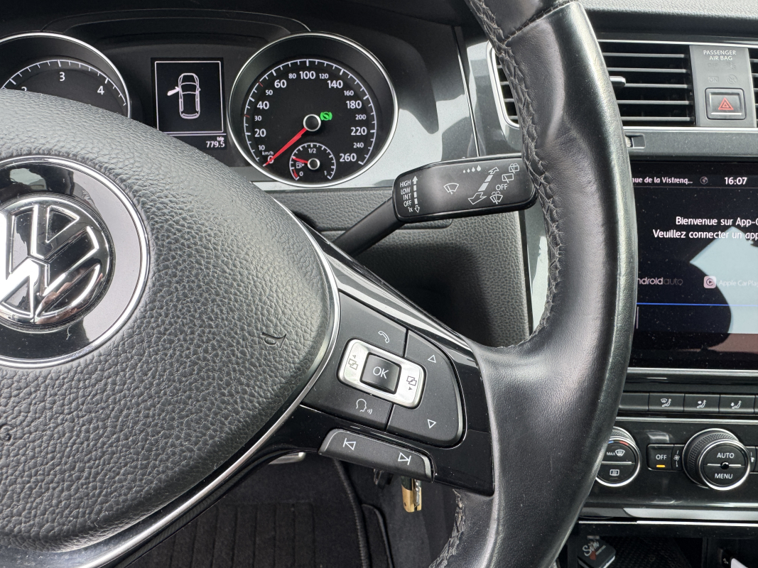 Volkswagen Golf — 14