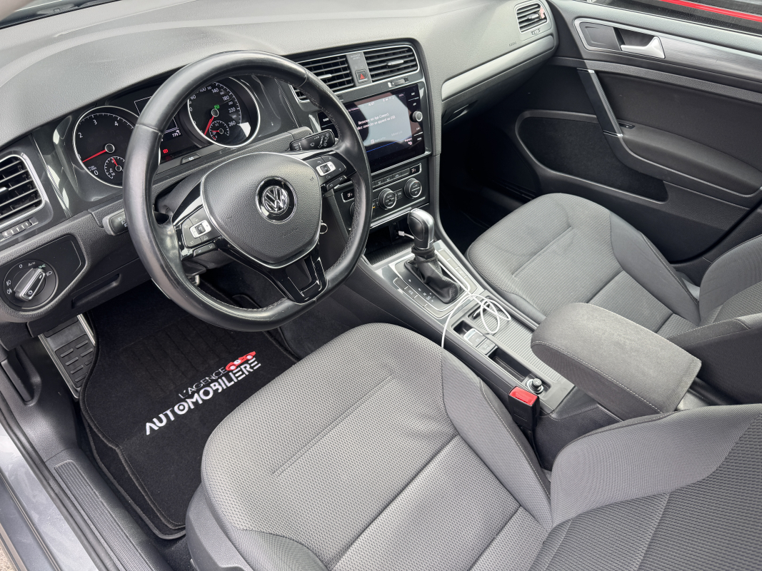 Volkswagen Golf — 7