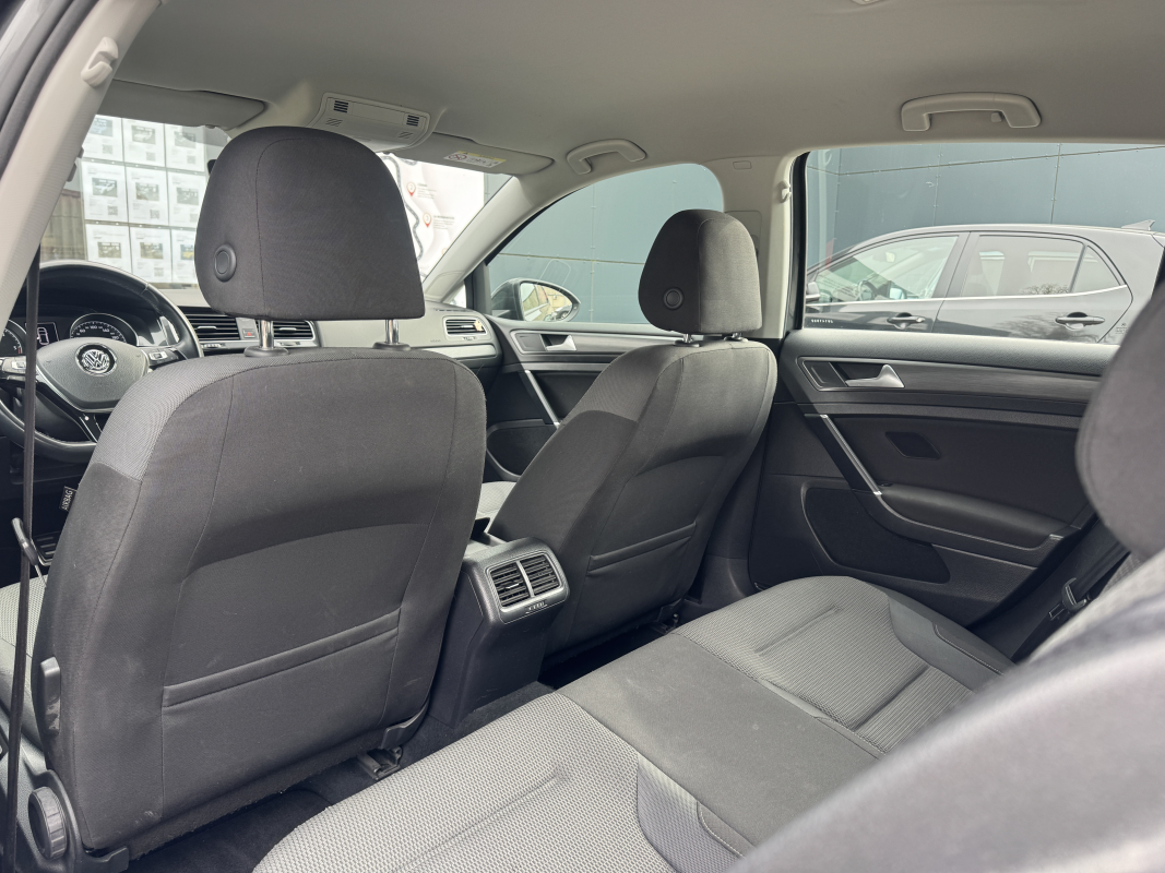 Volkswagen Golf — 20