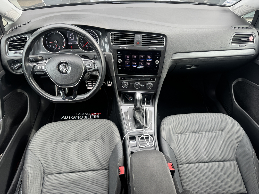 Volkswagen Golf — 8