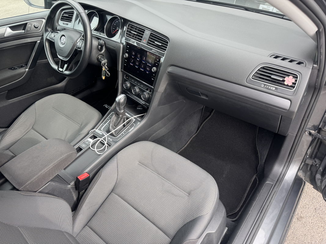 Volkswagen Golf — 25