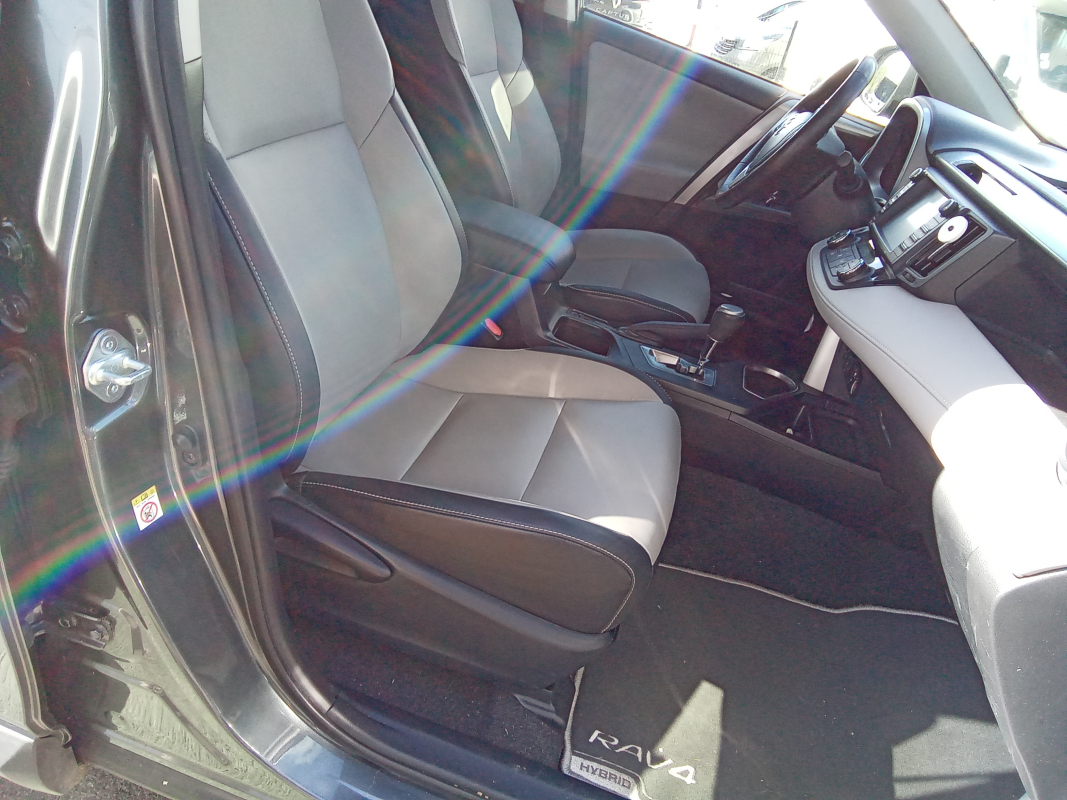 Toyota RAV4 — 16