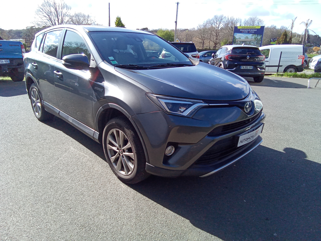 Toyota RAV4 — 6