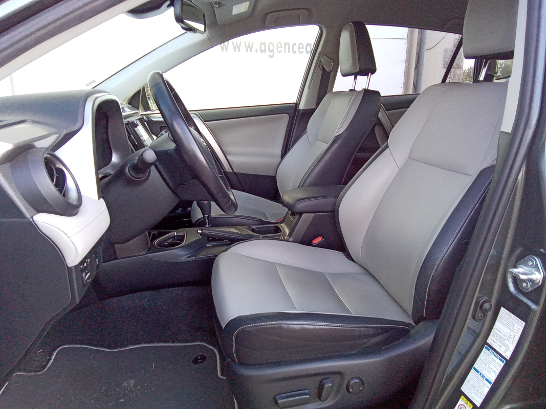 Toyota RAV4 — 15
