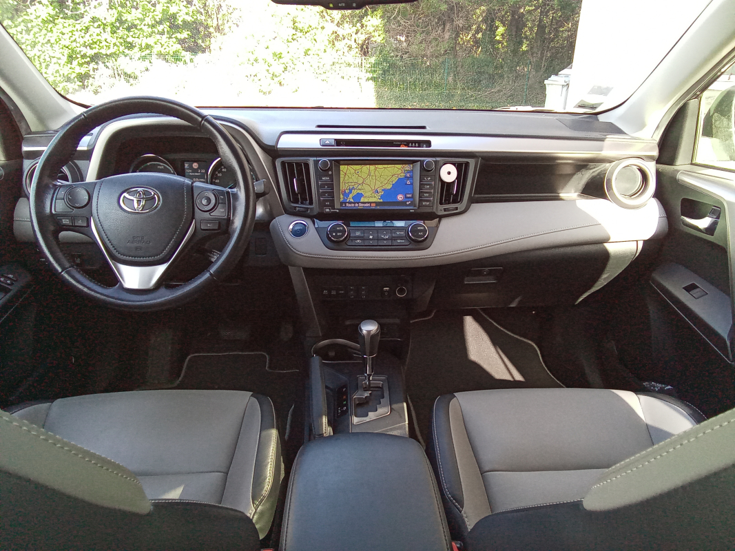 Toyota RAV4 — 9