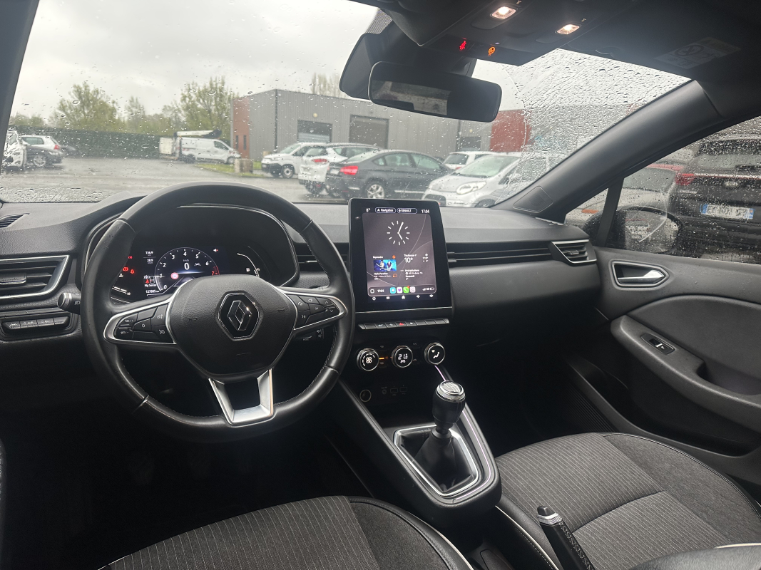 Renault Clio — 10