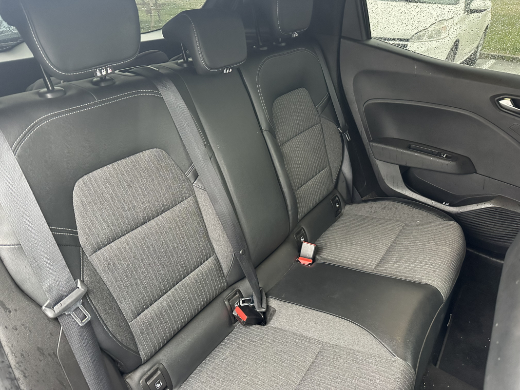 Renault Clio — 18