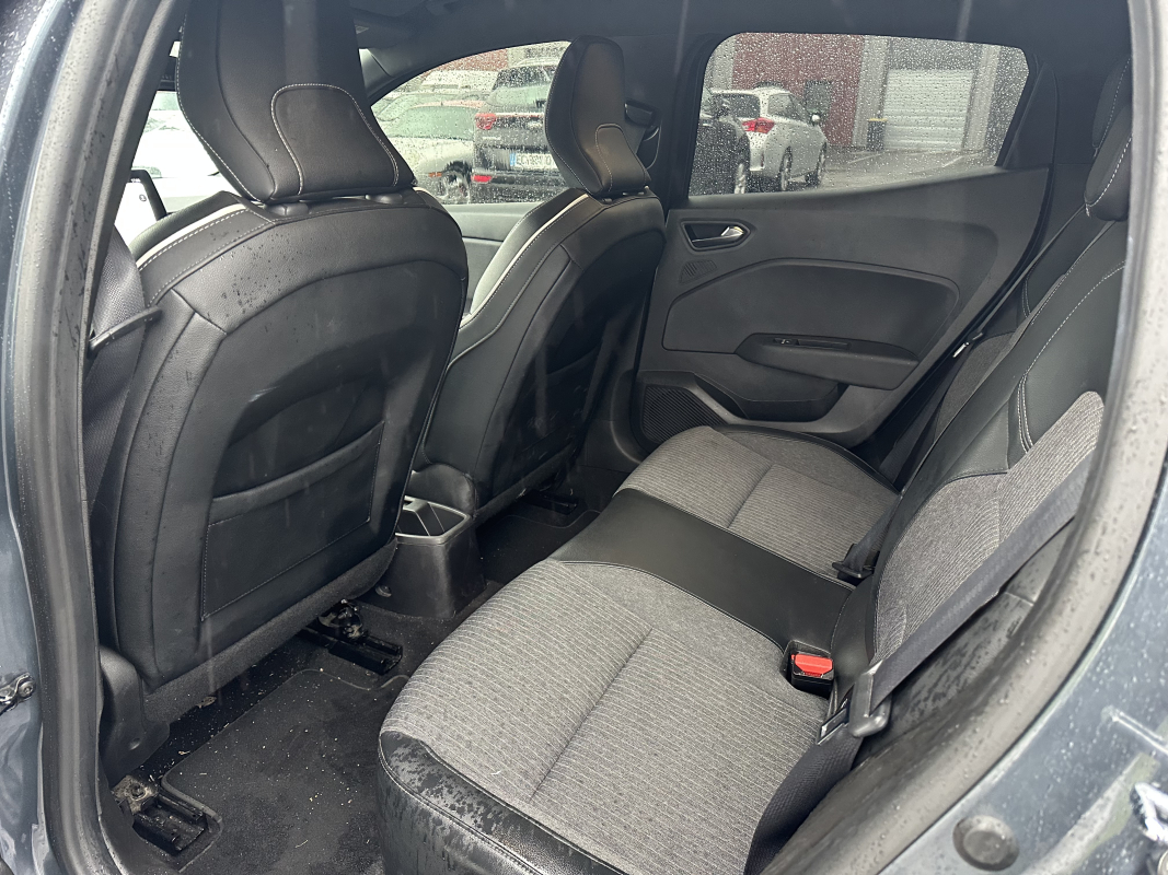 Renault Clio — 15
