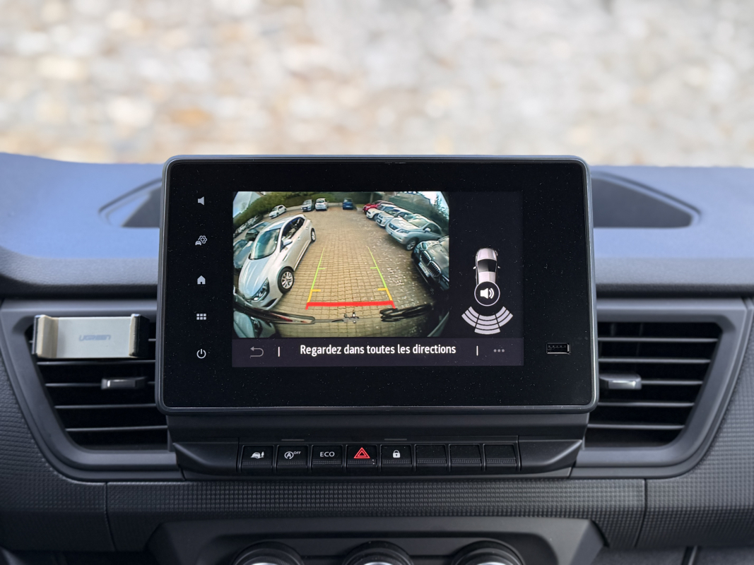 Renault Trafic Combi — 16