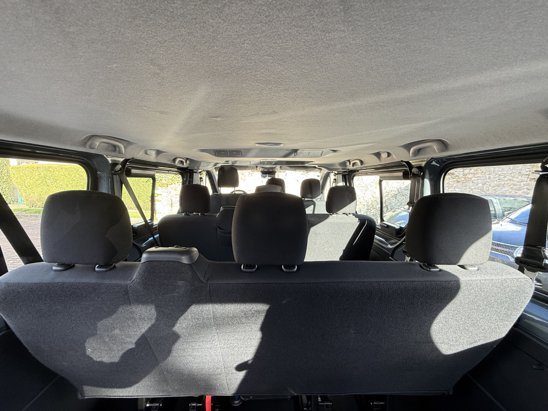Renault Trafic Combi — 20
