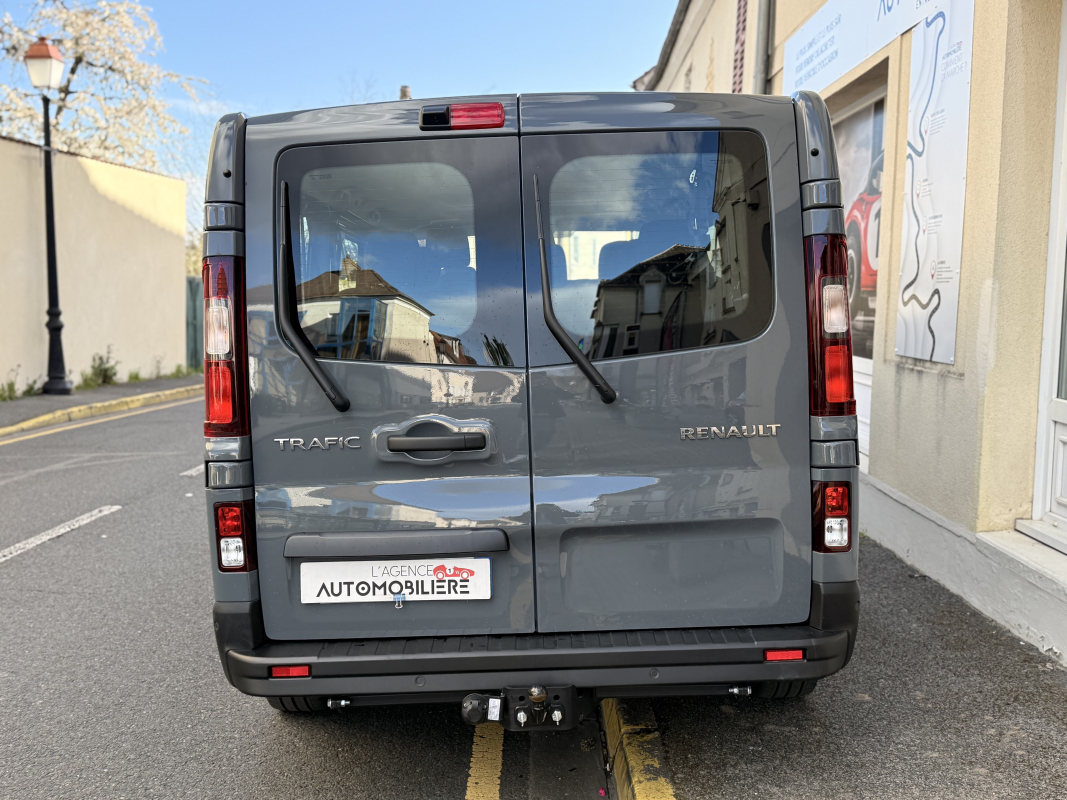 Renault Trafic Combi — 5