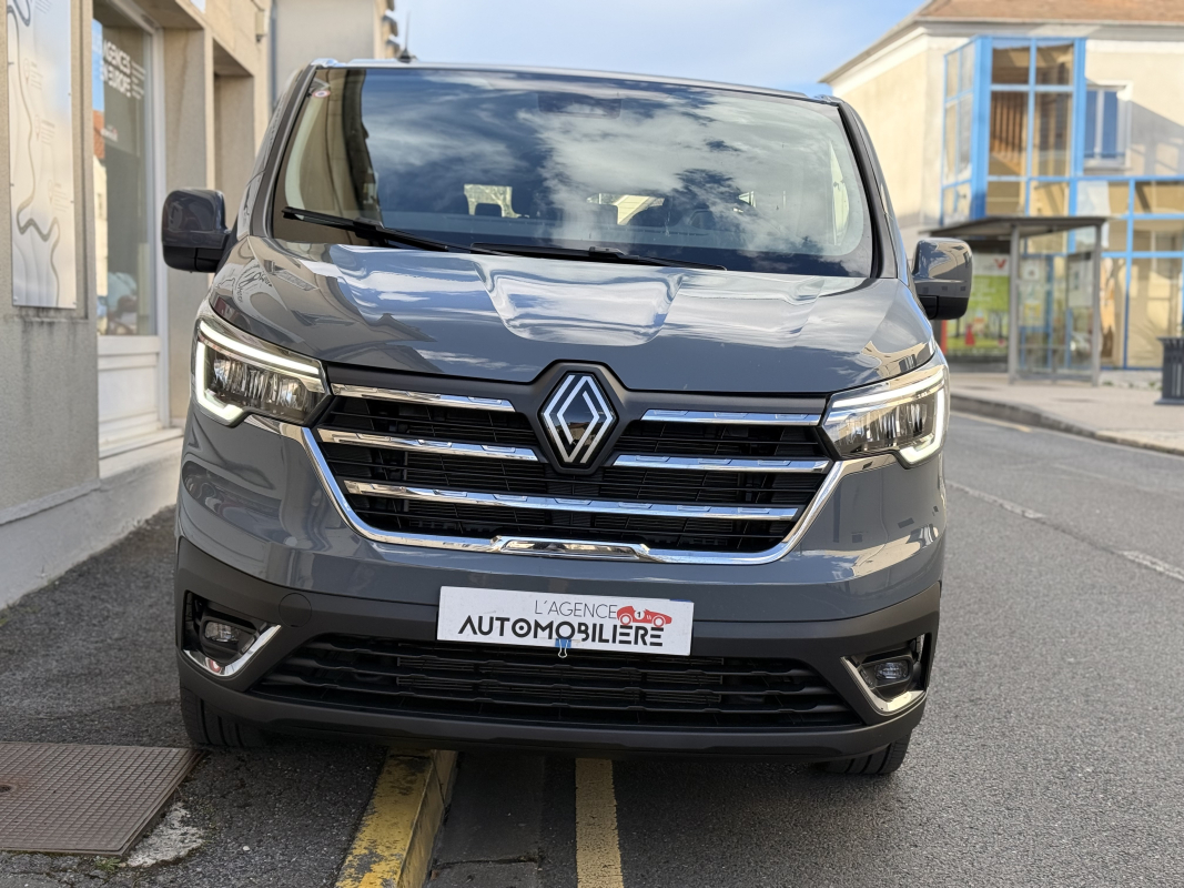 Renault Trafic Combi — 2