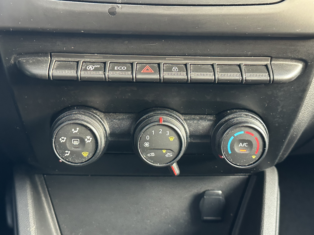 Dacia Duster — 25