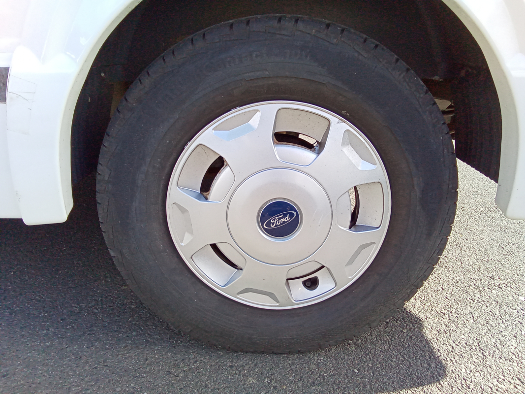 Ford Transit — 32
