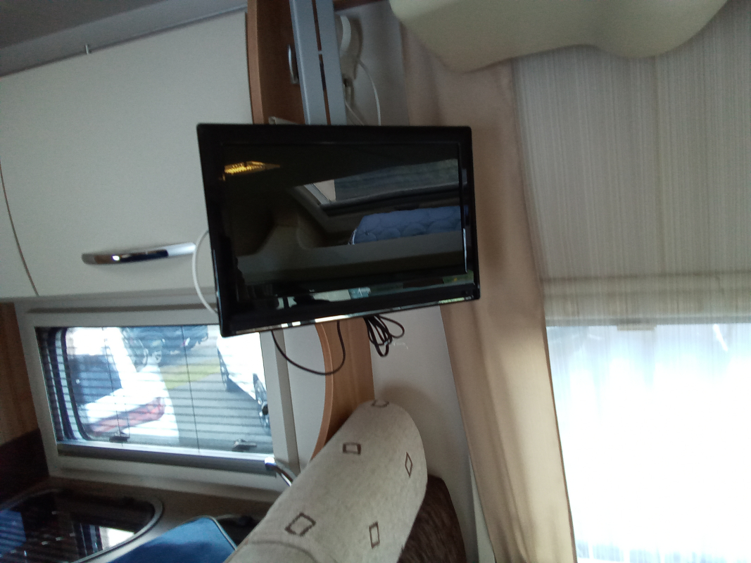 Ford Transit — 19