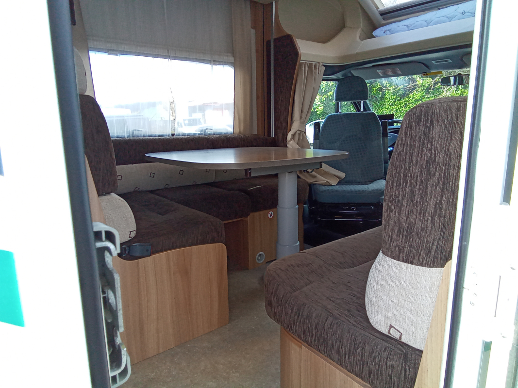 Ford Transit — 14