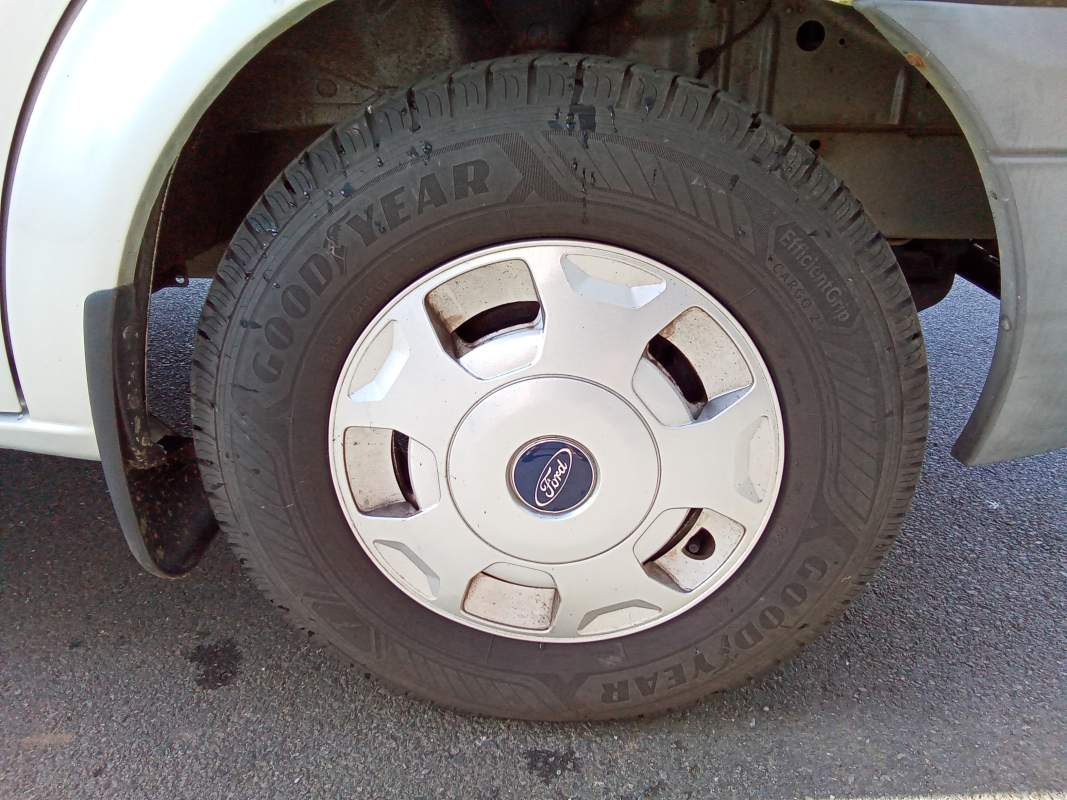 Ford Transit — 34