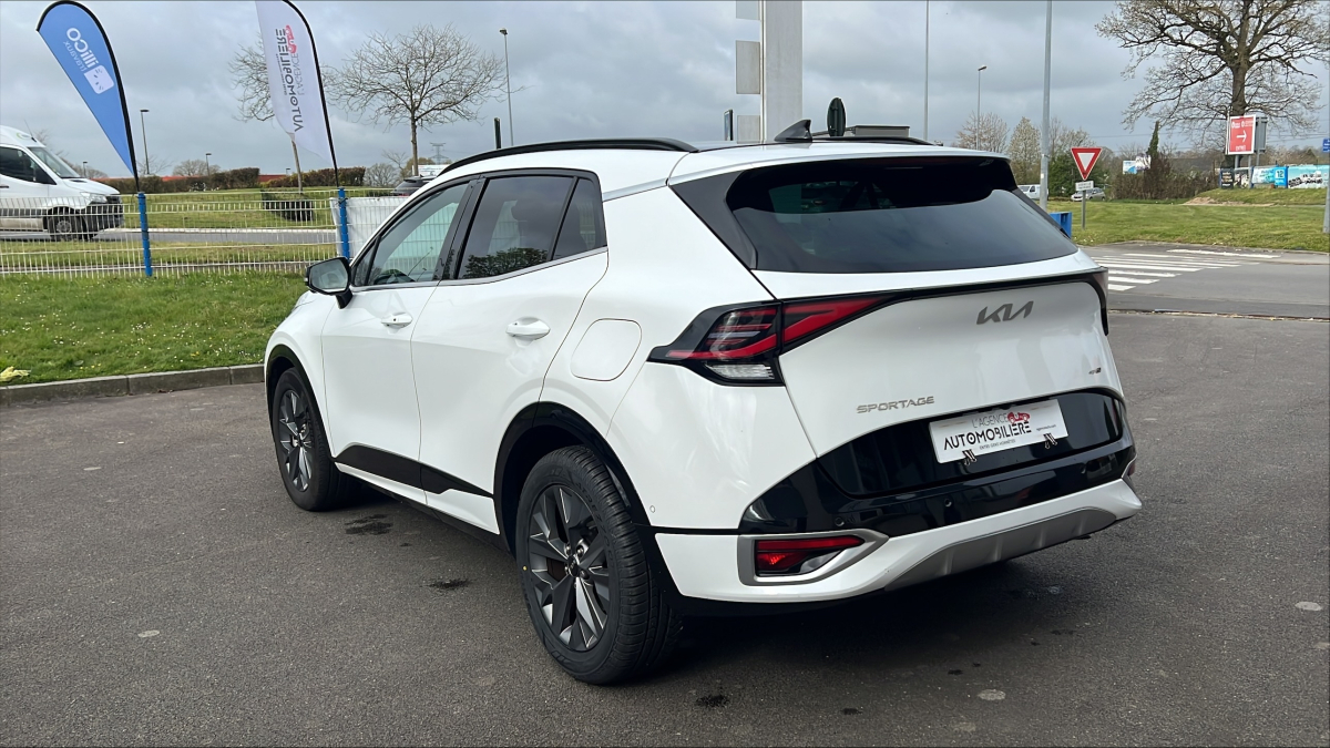 Kia Sportage — 10