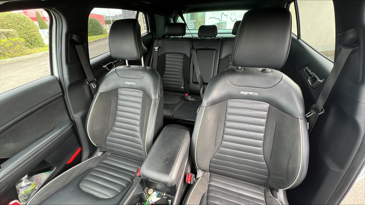 Kia Sportage — 17