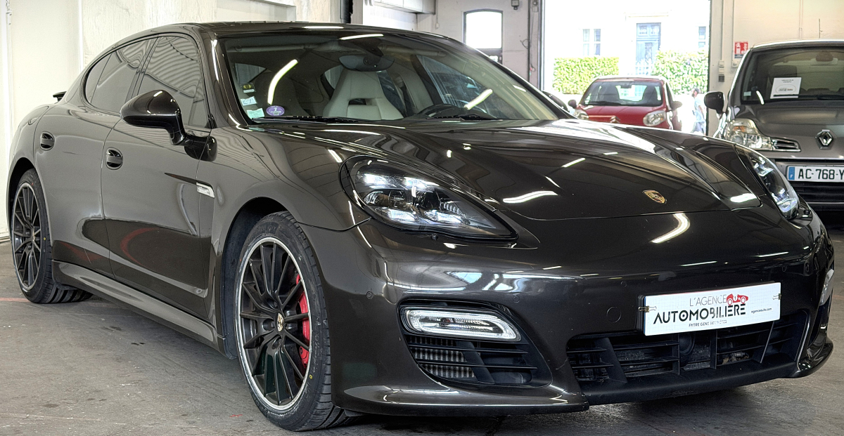 Porsche Panamera — 3