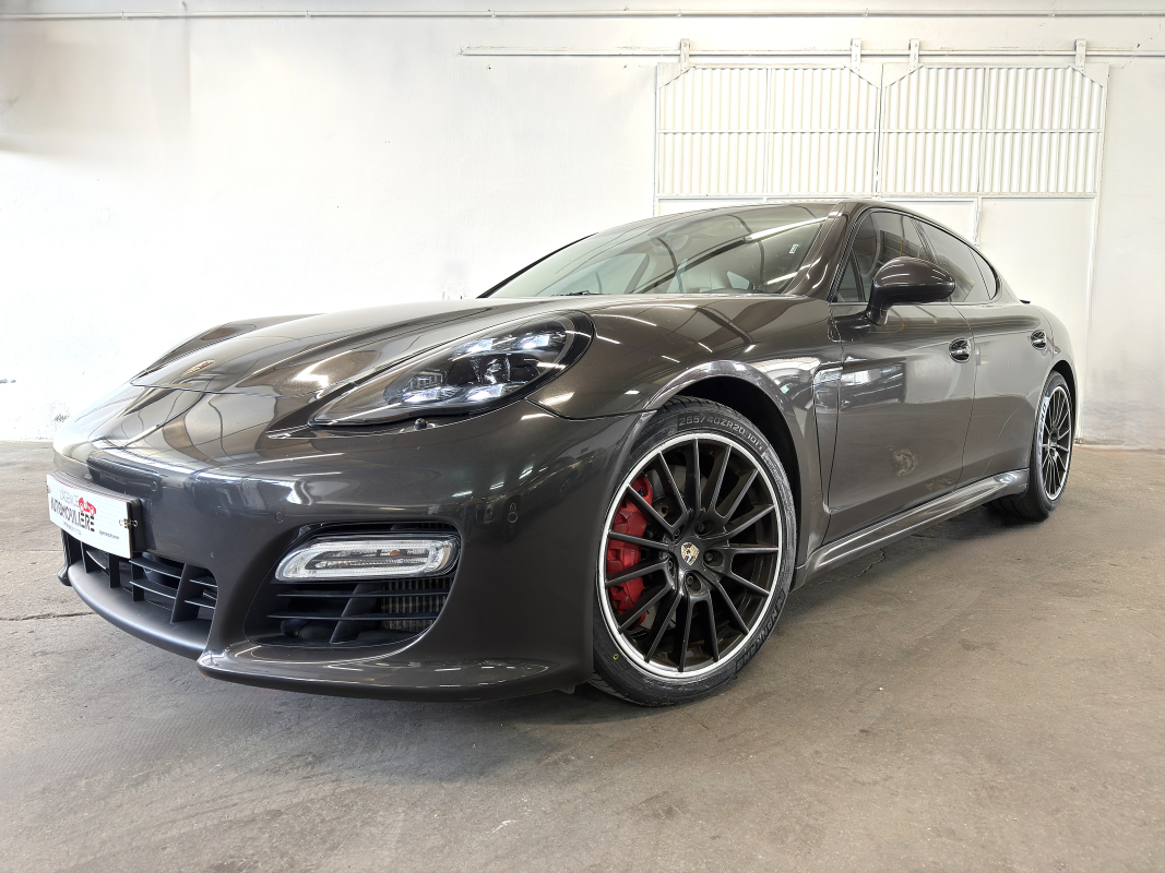 Porsche Panamera — 25