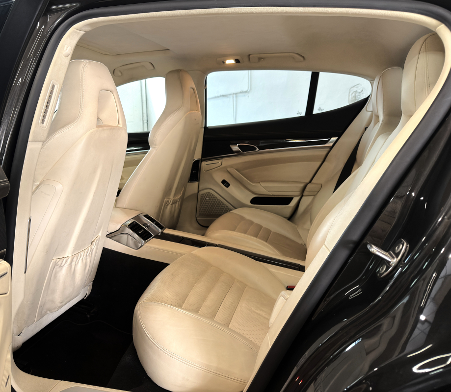 Porsche Panamera — 15