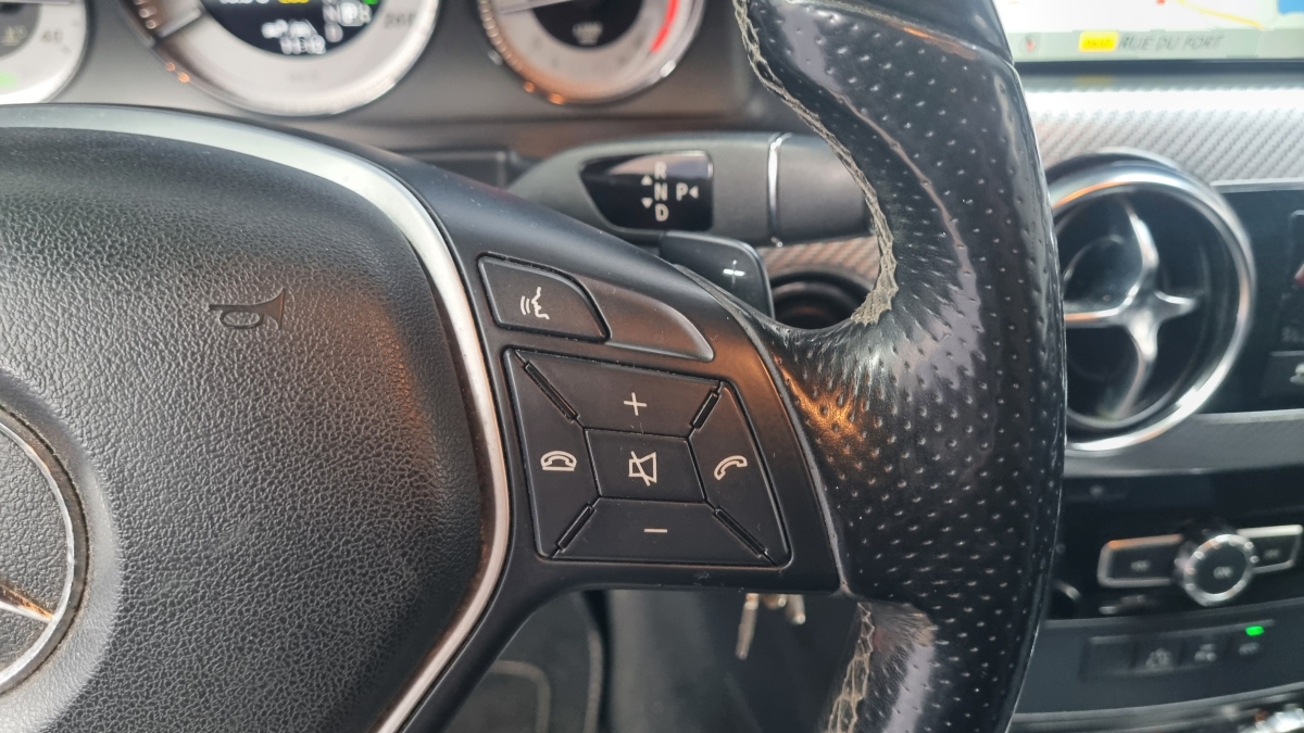 Mercedes GLK — 28