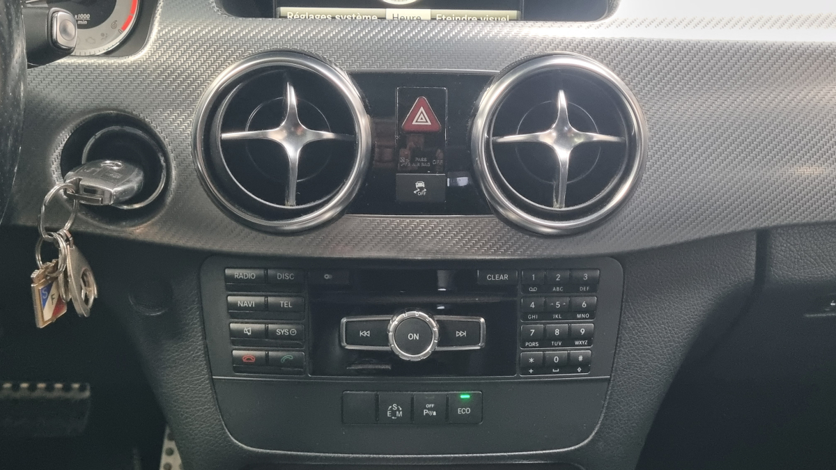 Mercedes GLK — 25