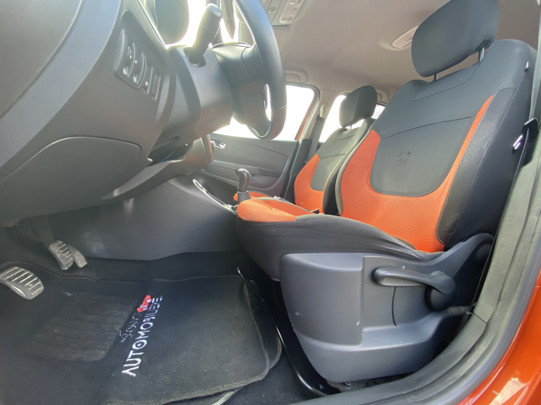Renault Captur — 11
