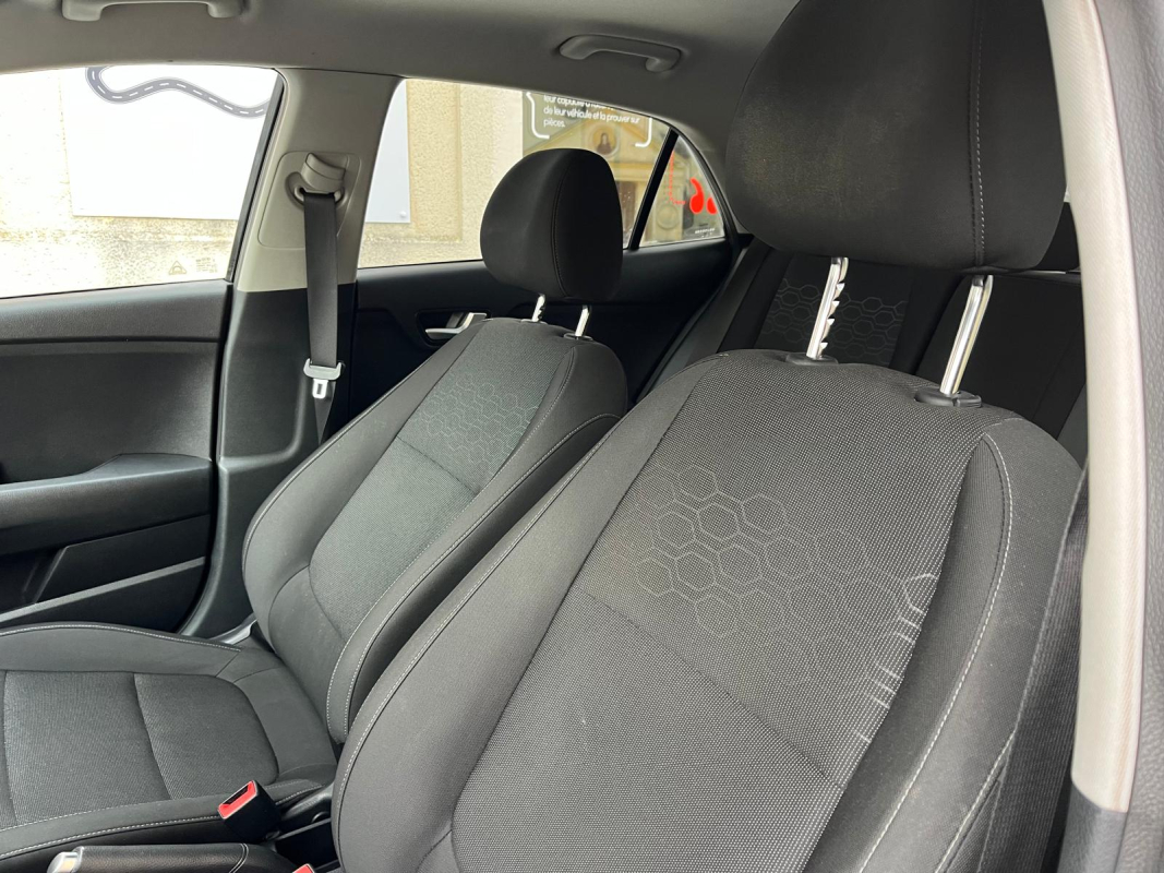 Kia Rio — 10
