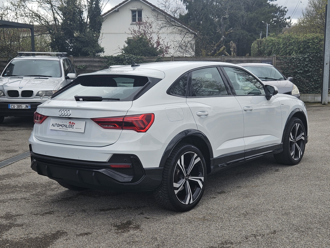 Audi Q3 Sportback — 9