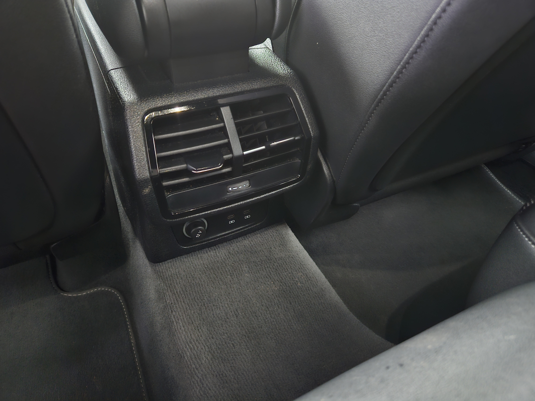 Audi Q3 Sportback — 31