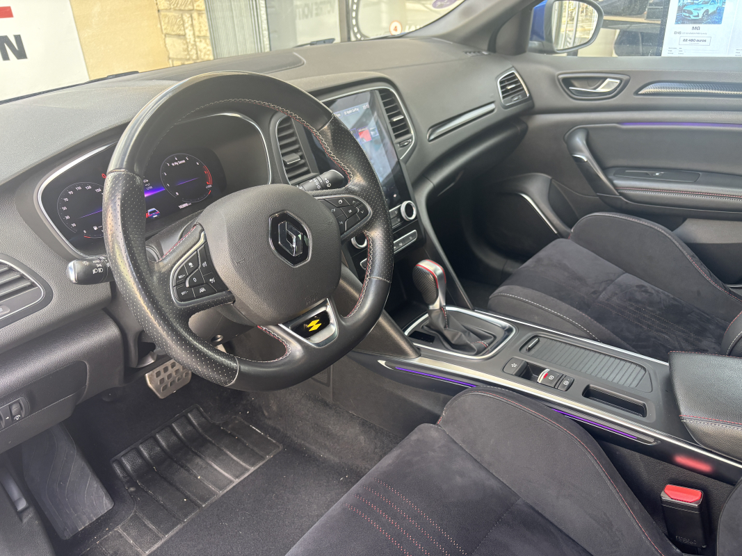 Renault Megane — 10