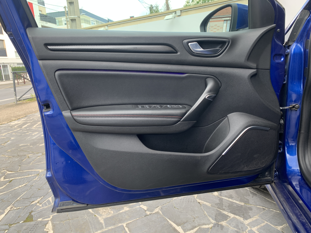 Renault Megane — 16