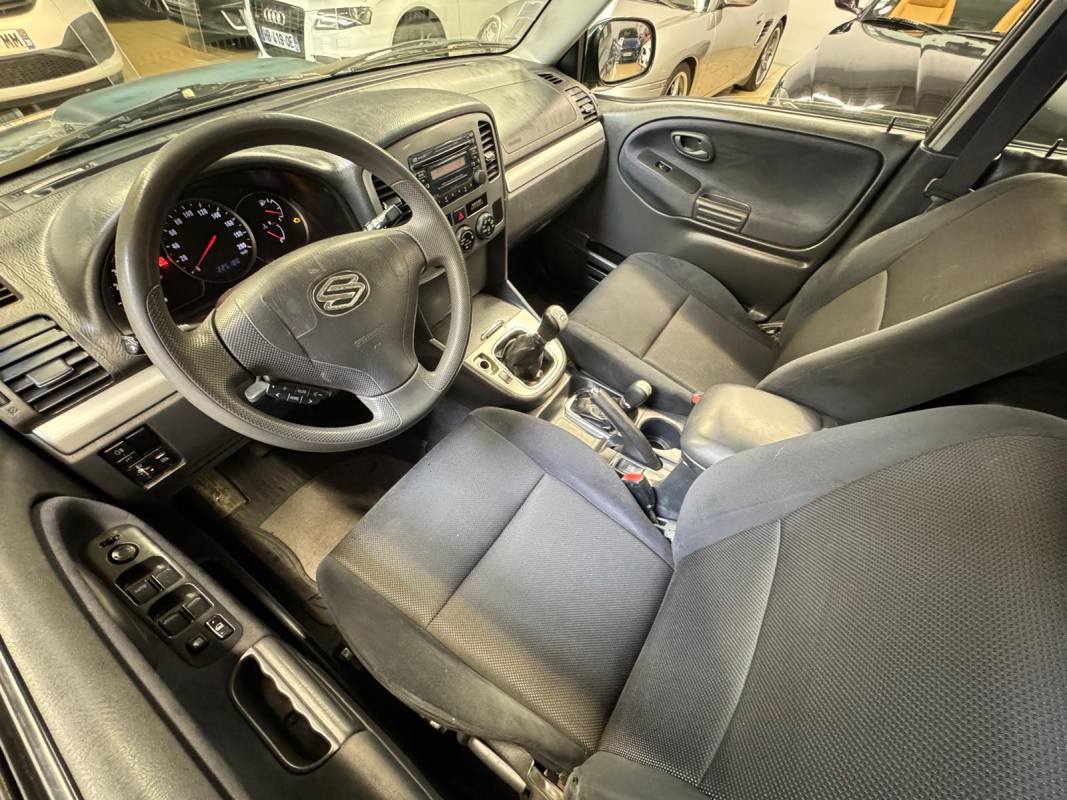Suzuki Grand Vitara — 10