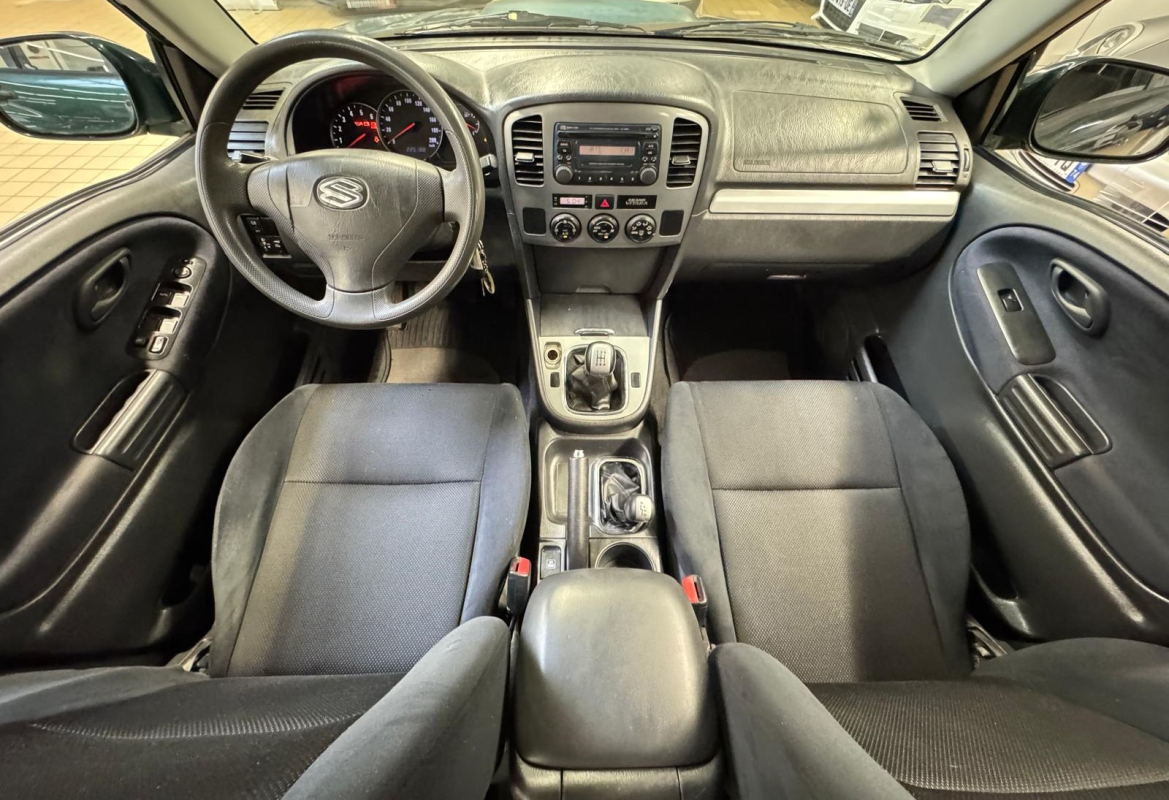 Suzuki Grand Vitara — 13
