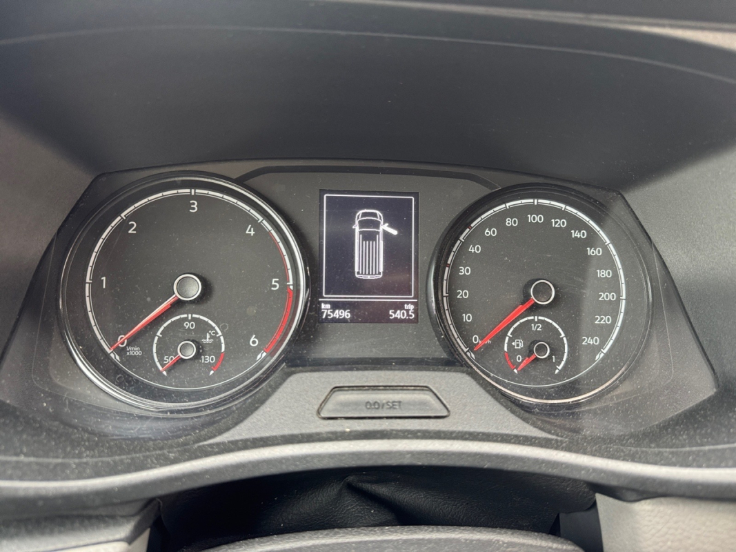 Volkswagen Transporter — 15
