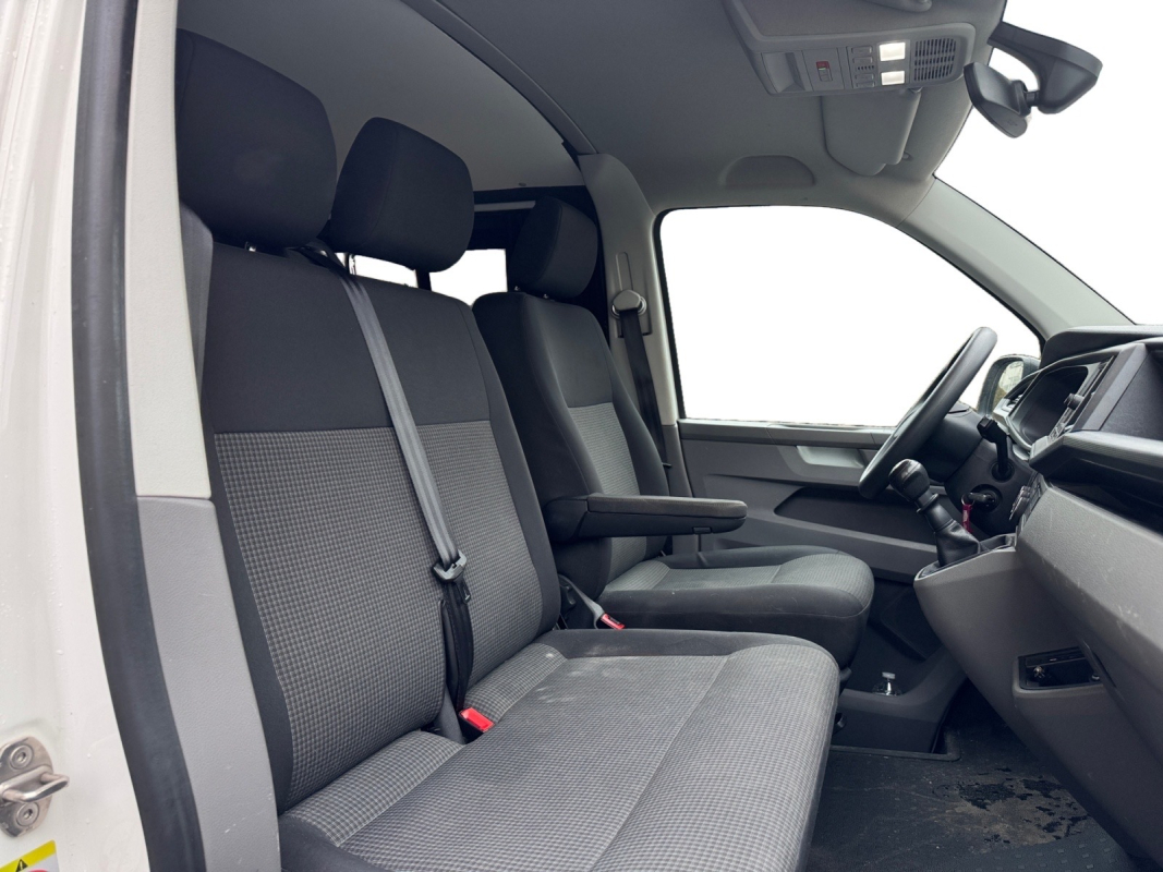 Volkswagen Transporter — 17