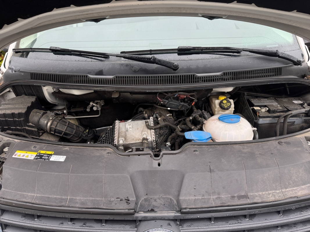 Volkswagen Transporter — 18