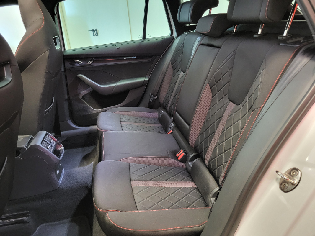 Skoda Octavia Combi — 12