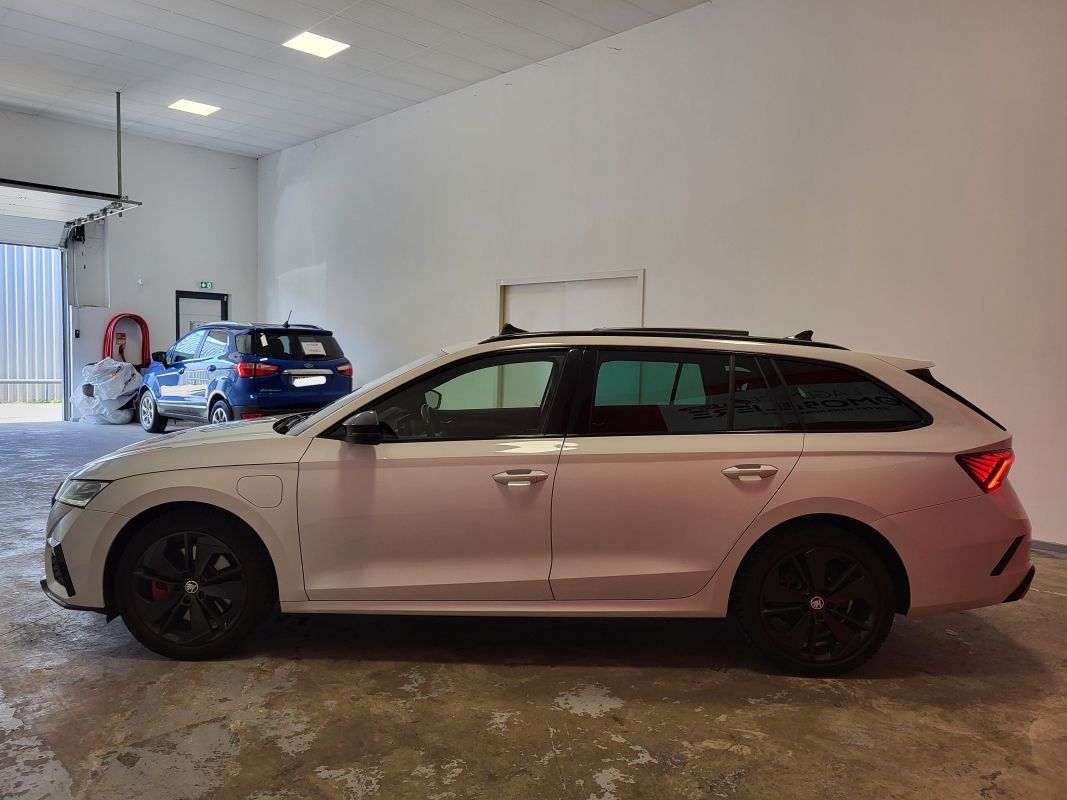 Skoda Octavia Combi — 4