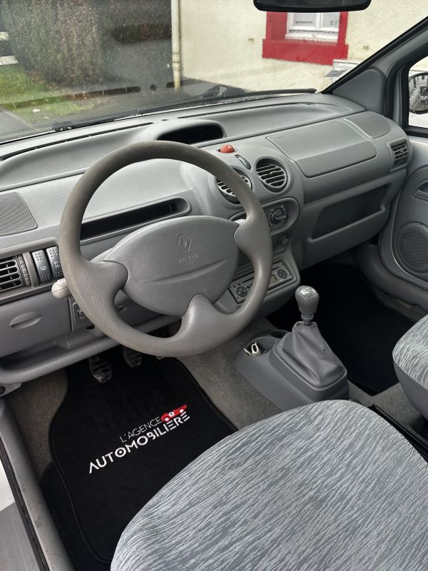 Renault Twingo — 9