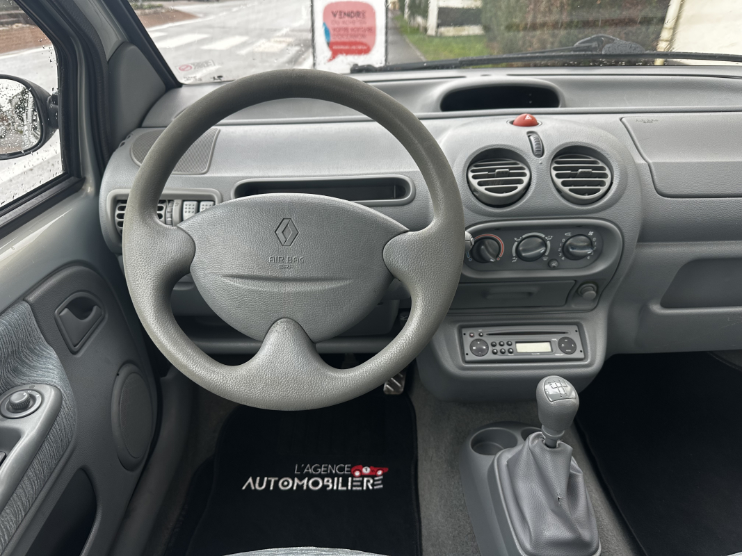 Renault Twingo — 21