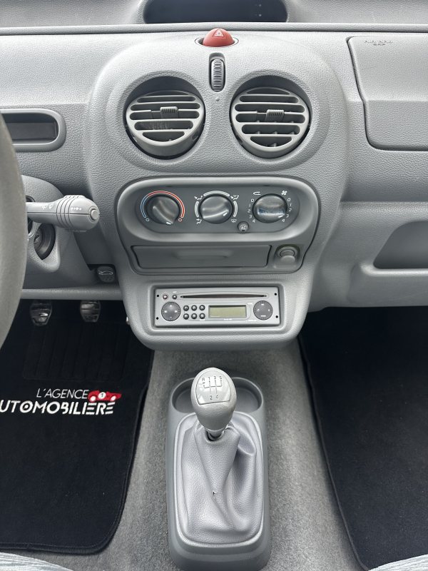 Renault Twingo — 24