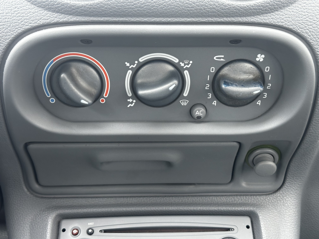 Renault Twingo — 26