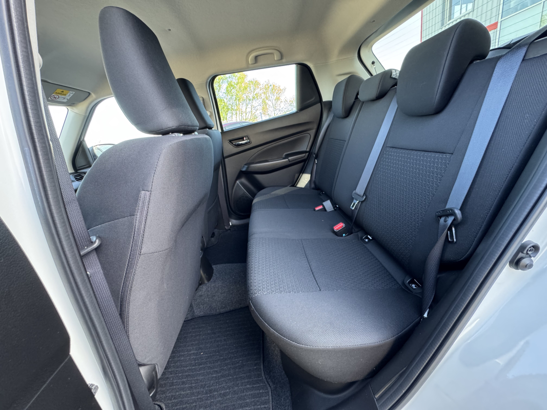 Suzuki Swift — 16