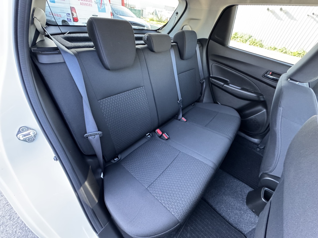 Suzuki Swift — 15